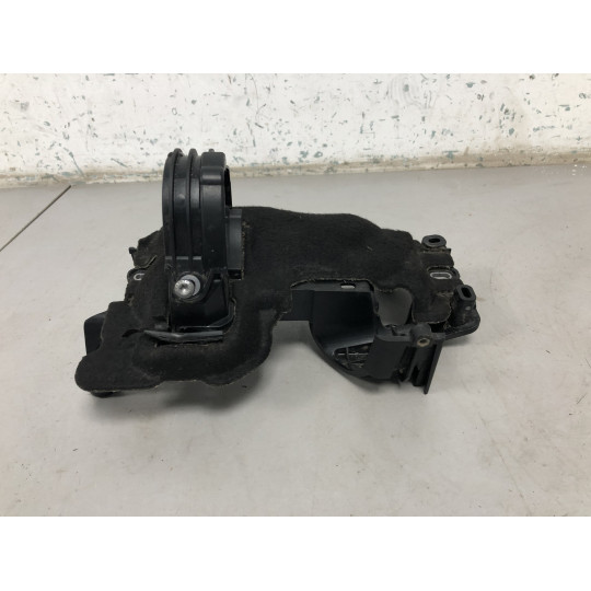 Кронштейн додаткової помпи BMW iX1 U11 11518490369 2022-