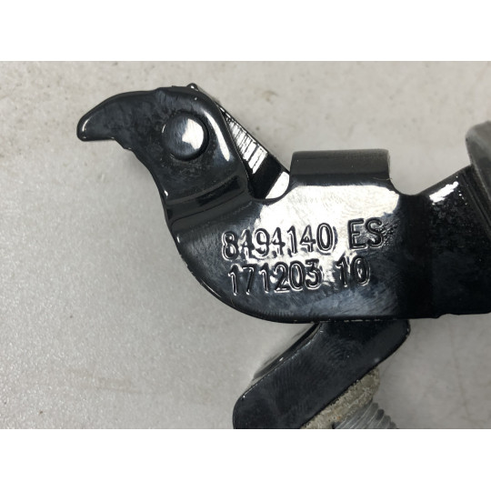 Петля багажника справа BMW iX1 U11 41008494152 2022-