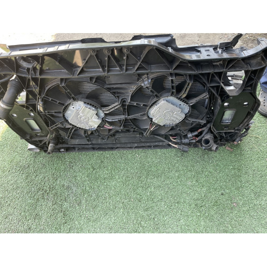 Передня панель (телевізор) в зборі AUDI Q5 8R0805594D 2008-2016