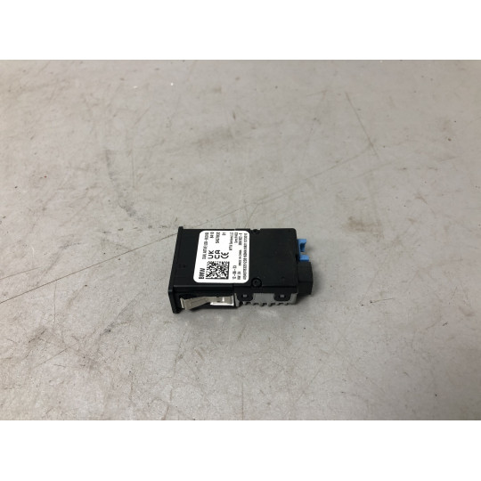 Двойное USB гнездо BMW iX1 U11 84105A57B32 2022-