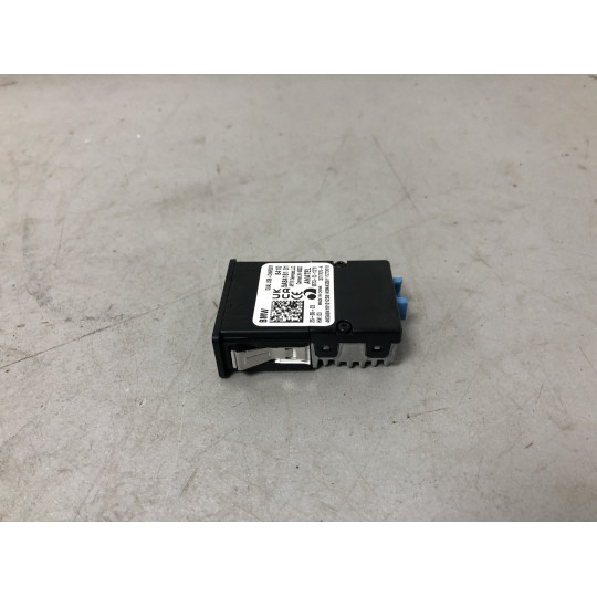 Двойное USB гнездо BMW iX1 U11 84105A84181 2022-