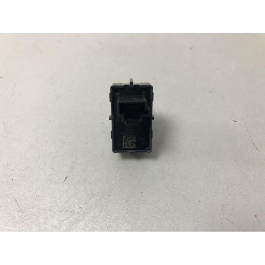 Кнопка подъемника стекол BMW iX1 U11 61315A2BCB5 2022-