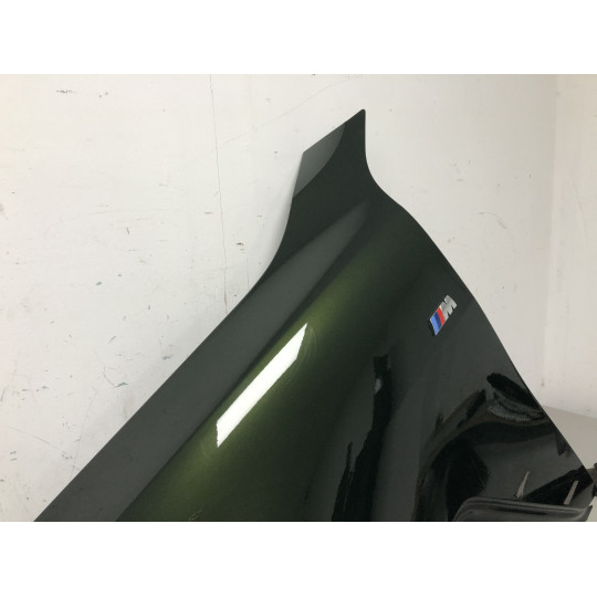 Переднее левое крыло BMW i4 G26 SANREMO GREEN METALLIC (C4E) 41009492905 2021-