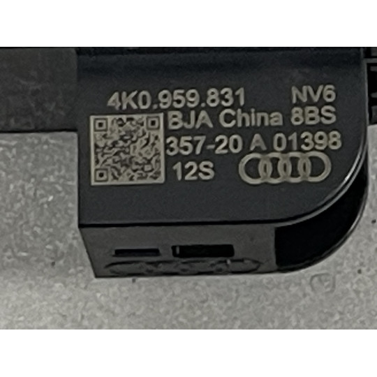 Кнопка крышки багажника AUDI E-Tron 4K0959831 2019-