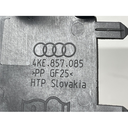 Накладка торпеды слева AUDI E-Tron 4KE857085 2019-