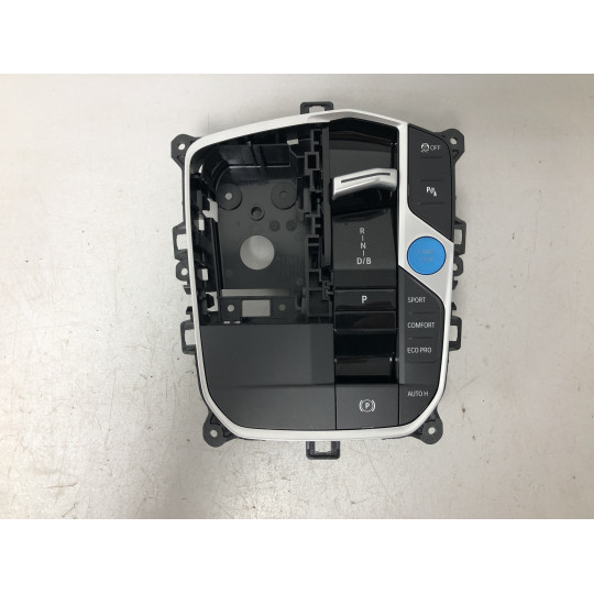 Центр управления в центральной консоли BMW i4 G26 61315A6AEA6 2021-