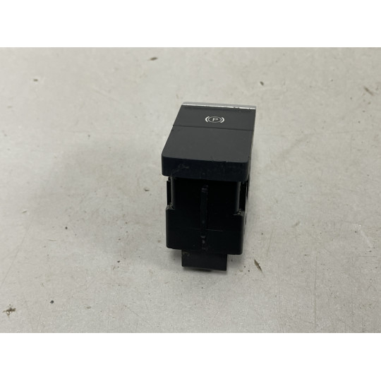 Кнопка паркування AUDI Q3 83A927225B 2019-