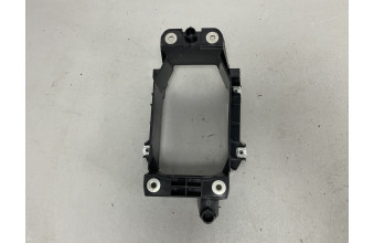 Кронштейн ручки коробки передач AUDI Q3 83A863531 2019-