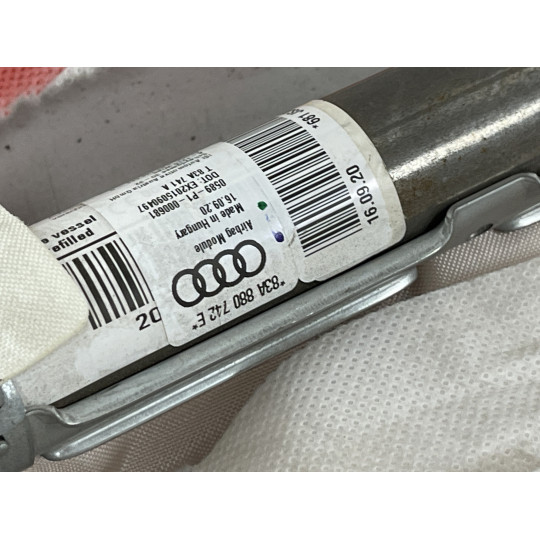 Подушка безпеки бічна права спрацьована AUDI Q3 83A880742E 2019-