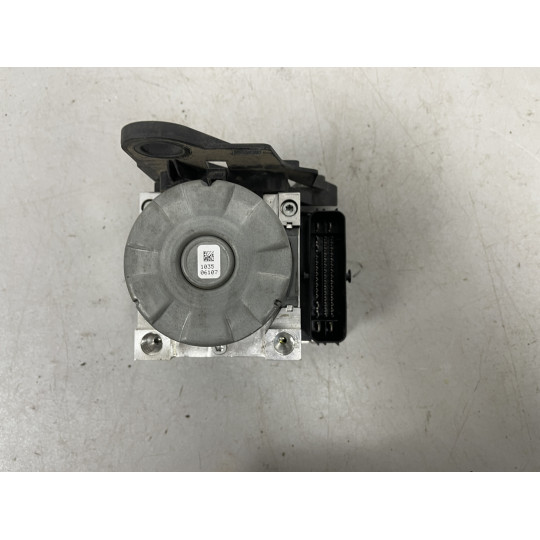 Блок керування ABS AUDI Q3 5Q0614517GA 2019-