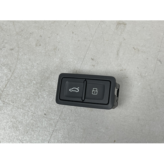 Кнопка крышки багажника AUDI Q3 4G0959831D 2019-