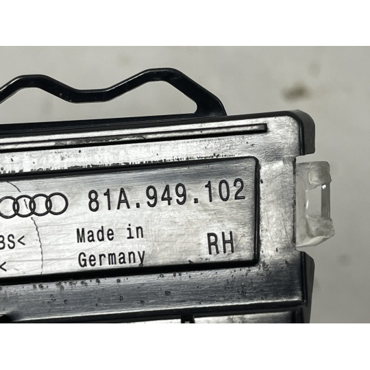 Индикатор поворота в зеркале AUDI Q3 81A949102 2019-