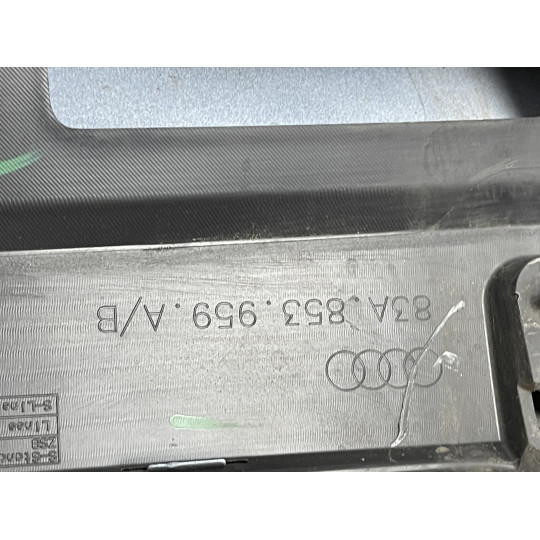 Накладка дверей внешняя передняя левая AUDI Q3 83A853959B 2019-