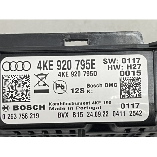 Щиток приладів AUDI E-Tron 4KE920795E 2019-