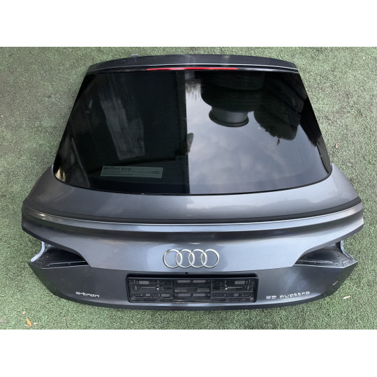 Крышка багажника AUDI E-Tron цвет 6Y / Z7S 4K4827025B 2019-