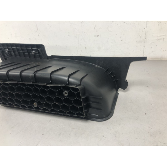 Накладка порогу права Mercedes eSprinter Panel Van W910 A9106860200 2020-