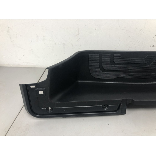 Накладка порогу права Mercedes eSprinter Panel Van W910 A9106860200 2020-