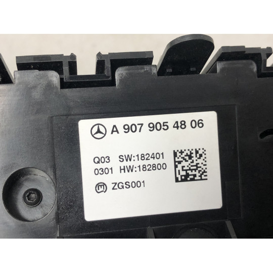 Панель керування кліматконтролем Mercedes eSprinter Panel Van W910 A9079054806 2020-