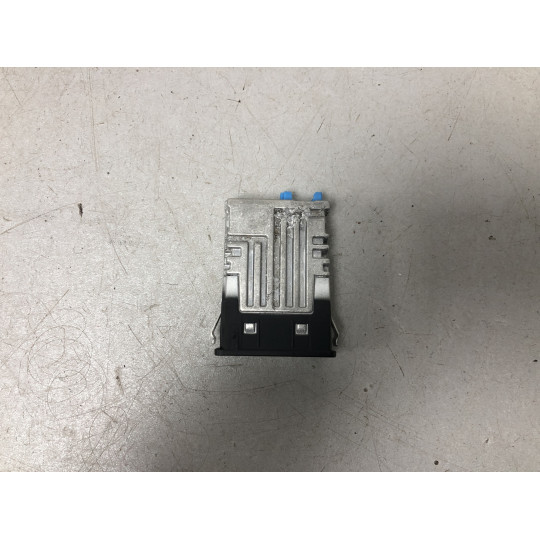 Гніздо USB подвійне BMW i4 G26 84105A84160 2021-