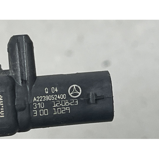 Датчик прискорення Mercedes EQS 580 A2239052400 2021-