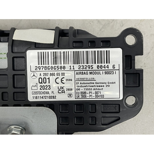 Коленная подушка безопасности Mercedes EQS 580 A2978606500 2021-