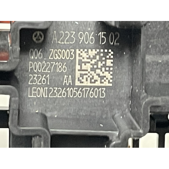 Блок запобіжників Mercedes EQS 580 A2239061502 2021-