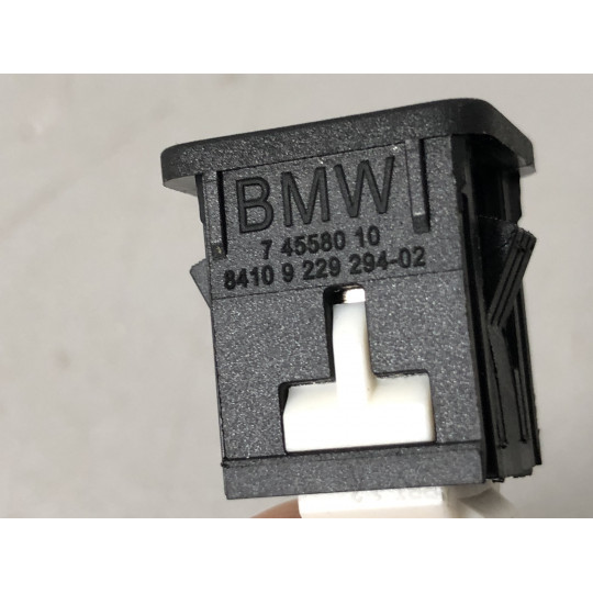 USB гнездо BMW iX3 G08 84109229294 2020-