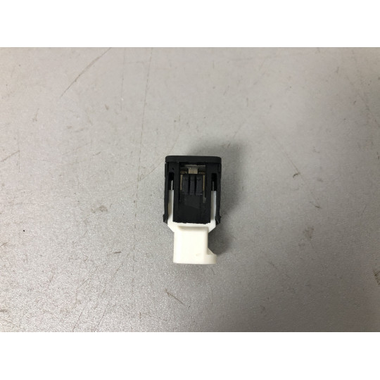 USB гнездо BMW iX3 G08 84109229294 2020-