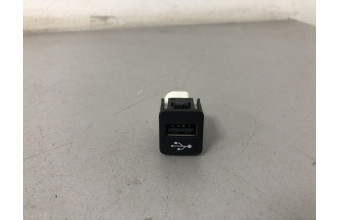 Гніздо USB BMW iX3 G08 84109229294 2020-