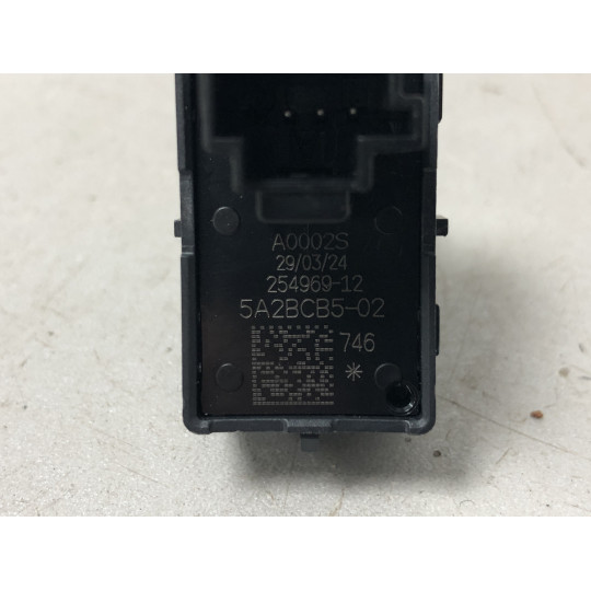 Кнопка склопідйомника BMW i5 G60 61315A2BCB5 2023-