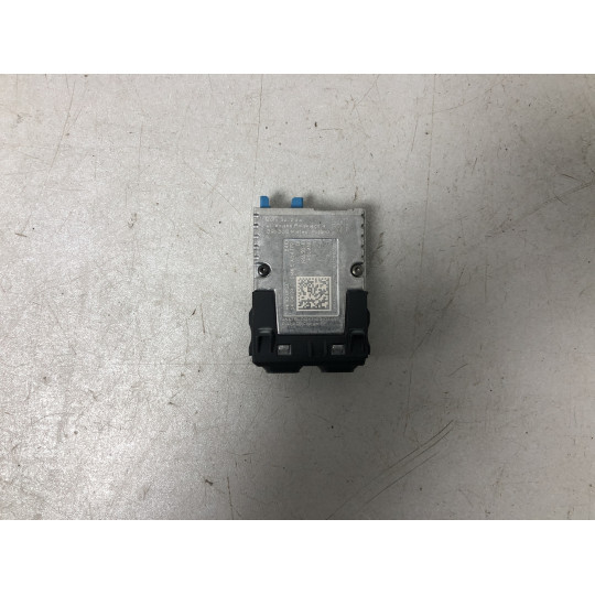 Двойное USB гнездо BMW i5 G60 84105A84179 2023-