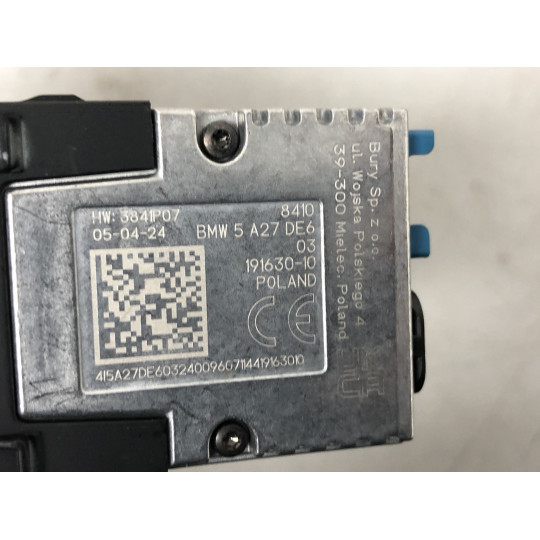 Двойное USB гнездо BMW i5 G60 84105A27DE6 2023-