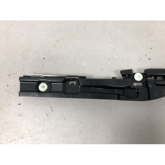 Кріплення порога праве BMW i5 G60 51775A1C2C8 2023-