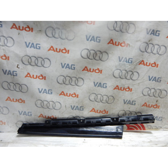 Накладка дверей слева внешняя AUDI Q7 4M0837901 2008-2012