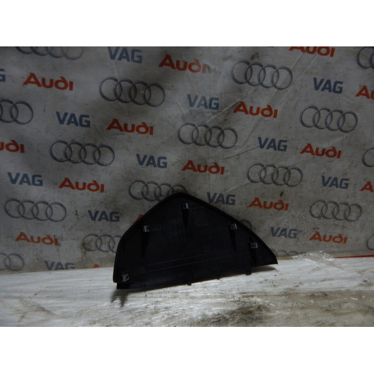 Накладка торпеди права AUDI Q7 4M8857086 2016-2021