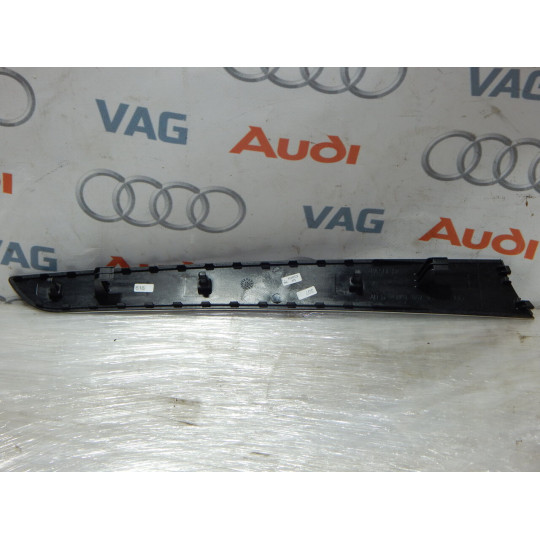 Накладка дверей AUDI A4 8K0867410 2008-2016