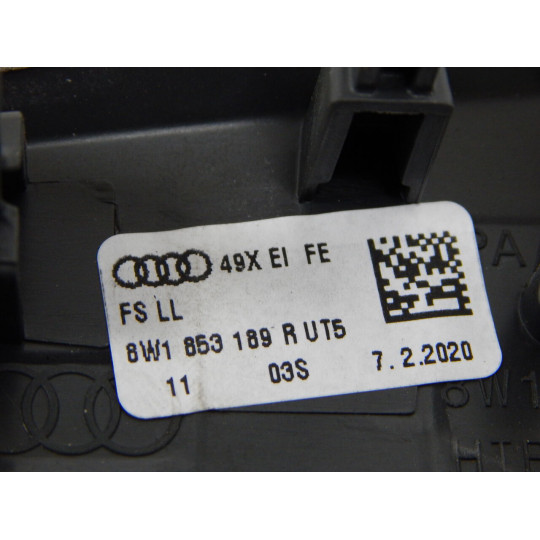 Декоративная накладка AUDI A4 8W1853189R 2016-2022