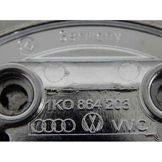 Фиксатор багажника AUDI Q5 1K0864203 2008-2016