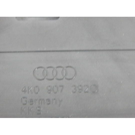 Накладка багажника AUDI A6 4K0907392С 2019-2022